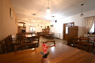 Casa con Ristorante e Camere in Affitto