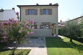 Villa arredata con piscina, a 6 km dal mare
