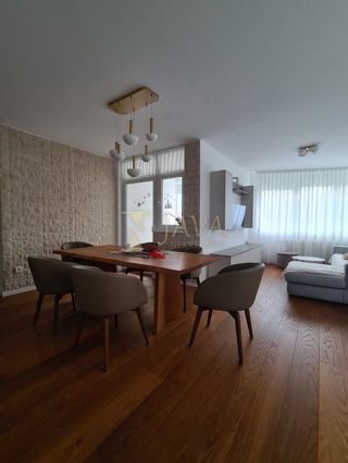 Appartamento Donja Drenova, Rijeka, 79m2