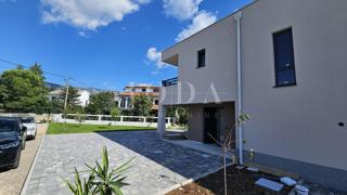 Jadranovo: case di nuova 