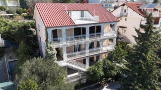 Ampia casa a Crikvenica – Investimento ideale per il turismo