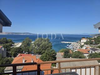 Klenovica, appartamento con galleria a 80m dal mare