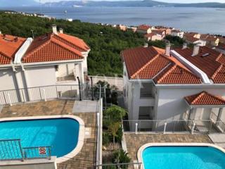 Crikvenica, appartamento moderno con piscina