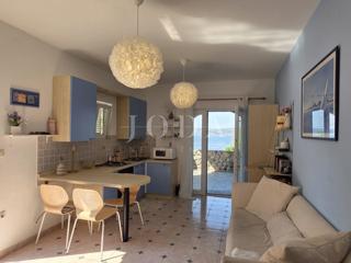 Crikvenica,  Tre unità abitative con giardino