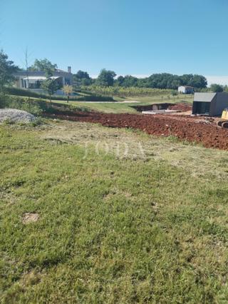 Terreno Labin, 900m2