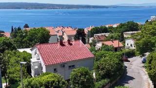 Casa con 3 appartamenti vicino al mare