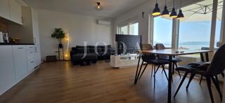 Povile, appartamento ristrutturato 67 m² con 2 posti auto