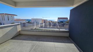 Nuovo edificio Novalja