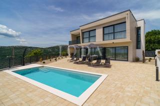 Bribir villa moderna con piscina e vista mare