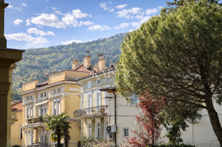 Opatija - Due appartamenti con un ampio balcone nel centro storico a 100 m dal mare