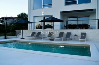 Pakoštane, Zara - Villa moderna con vista sul Lago Vranj