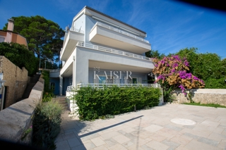 Mali Lošinj. Una bellissima villa in un'ottima posizione