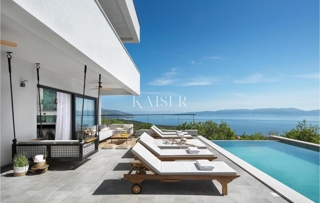 Istria, Rabac - villa di design sul mare, 396 m2