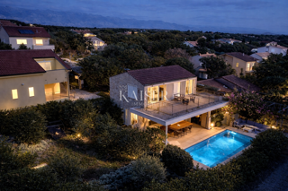 Pag, Potočnica - Villa familiare con piscina e splendida vista a 100 m dalla spiaggia