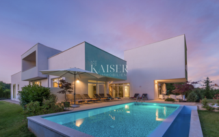 Istria, Žminj - esclusiva villa moderna con piscine e area benessere