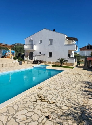 Donja Jagodnja, Zara - Villa di lusso con piscina e una casa per rilassarsi