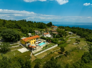 Ville Mošćenička Draga, 240m2