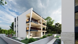 Lussuoso appartamento arredato con 3 camere da letto S2 con ampio giardino privato di 160 m² - 70 m dal mare