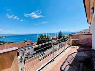 Opatija - Impressionante appartamento a due piani di 150 m2 con una splendida vista