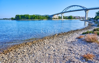 Ugljan, Kukljica - terreno edificabile vicino al ponte Ždrelac