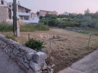 Isola di Iž - Terreno edificabile nel centro 