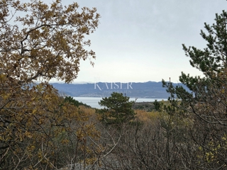 Krk, Vrbnik - terreno edificabile 2700m2, vista mare