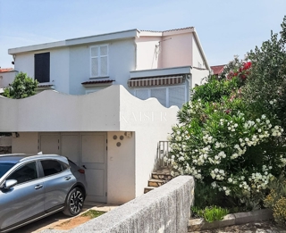 Pag, Novalja - casa 117m2 con garage e giardino