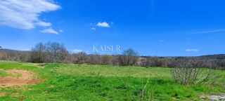 Labin - terreno edificabile vicino al centro, 1.320 m2