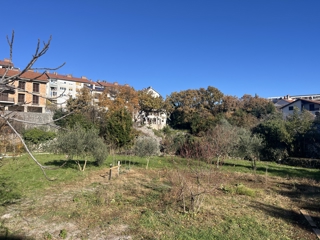 Srdoči - Terreno edificabile in pieno centro! 990 mq