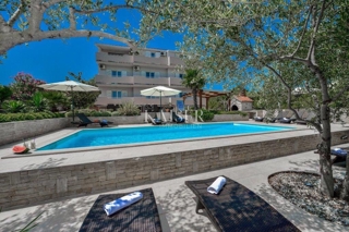 Ugljan, Kukljica - Bellissima villa con appartamenti nel cuore di Kukljica - la perla dell'isola di Ugljan
