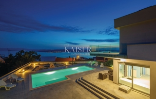 Crikvenica – Esclusiva villa di lusso con piscina e vista panoramica sul mare