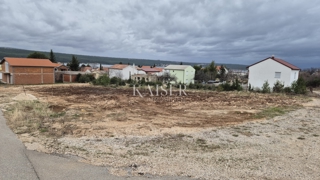 Città di Obrova, Gornji Karin - terreno edificabile a 400 m dal mare