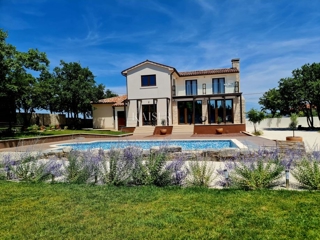 Istria, Barbana - idillio boschivo non lontano dal mare, villa 170 m2