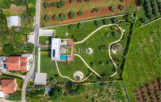 Istria, Umago, villa di lusso 420 m2 con piscina e vista mare