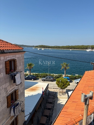 Rogoznica, Šibenik-Tradizionale casa in pietra a 50 metri dal mare