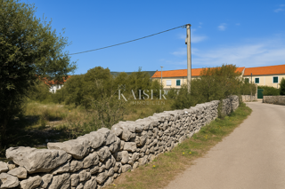 Šibenik – Dubrava | Terreno edificabile di 1819 m² con potenziale per una villa o un investimento