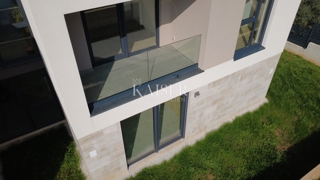 Istria, Banjole - moderno appartamento di 60 m2 a soli 250 m dal mare