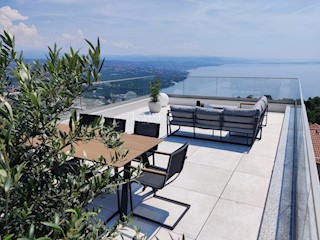 Riviera di Opatija, una villa unica con una vista spettacolare sul mare e sulla città