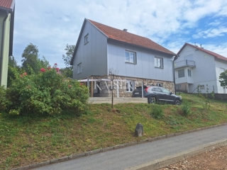 Vrbovsko - casa indipendente con giardino, recentemente ristrutturata