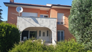 Kastav, Trinajstići - Casa con due appartamenti e un grande giardino