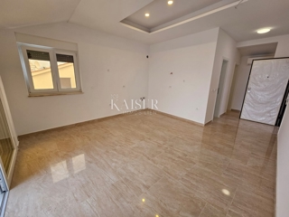 Isola di Krk, Njivice - appartamento "B" in una nuova costruzione, 68m2