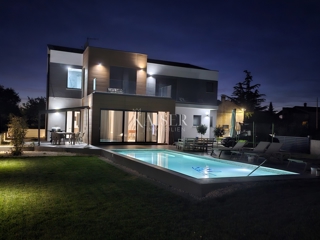 Ville Orbanići, Marčana, 215m2