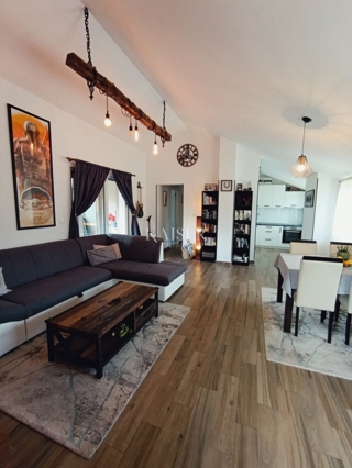 Cres, centro - appartamento 2 camere + soggiorno con
