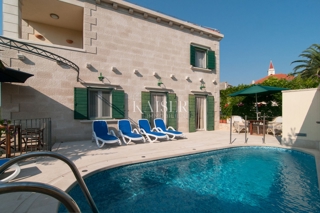 Villa Supetar, 300m2