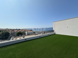 Zara, Diklo, appartamento 94,58 m2, terrazza sul tetto, a 50 m dal mare