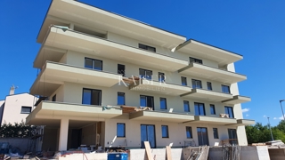 Istria - Parenzo, appartamenti vicino al mare a partire da 180.000,00 euro. 