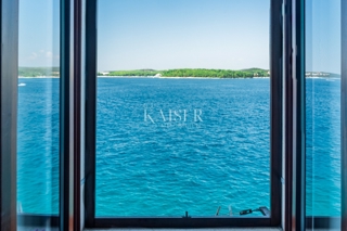 Istria, Rovigno - appartamento 45m2 prima fila al mare