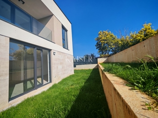 Istria, Banjole - moderno appartamento di 50m2 a soli 250m dal mare