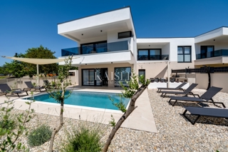 Isola di Krk, Castelmuschio - casa bifamiliare di lusso A