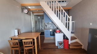 Novi Vinodolski - appartamento con 2 camere da letto + soggiorno con una splendida vista sul mare